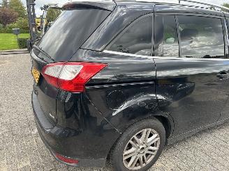 Ford Grand C-Max 1.0 Titanium  7 Persoons picture 5