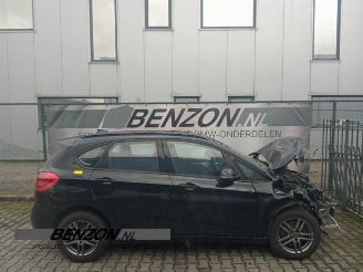 Vrakbiler auto BMW 2-serie  2015