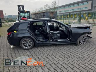BMW 3-serie 3 serie Touring (G21), Combi, 2019 318d 2.0 TwinPower Turbo 16V Mild Hybrid picture 4