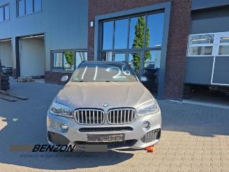 Vrakbiler auto BMW X5 X5 (F15), SUV, 2013 / 2018 xDrive 40e 2.0 2015