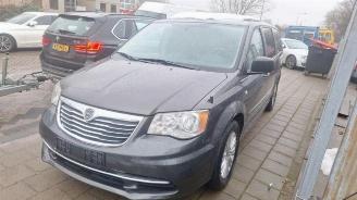 Lancia Voyager Voyager (RT), MPV, 2011 / 2014 2.8 CRD 16V picture 2