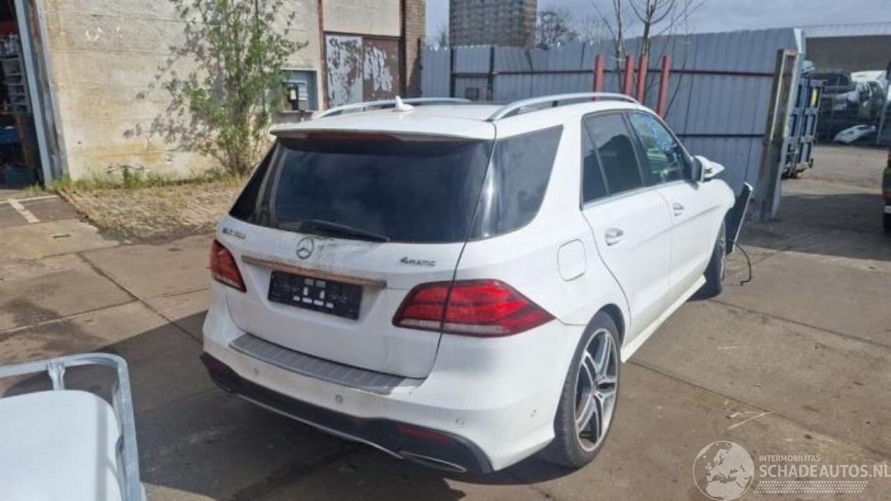 Mercedes GLE GLE (W166), SUV, 2015 / 2018 500 4.7 V8 32V 4-Matic