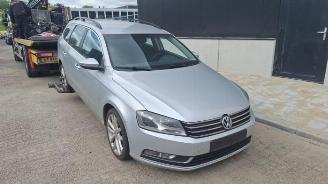 Vrakbiler auto Volkswagen Passat Passat Variant (365), Combi, 2010 / 2015 1.4 TSI 16V 2011/3