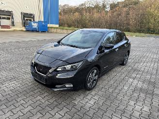 uszkodzony samochody osobowe Nissan Leaf 2.Zero Edition Navi Sitzheizung 360 Kamera 2018/8
