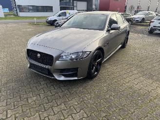Damaged car Jaguar XF 2.0 D AUTOMATIK R-SPORT BLACK LEDER NAVI KLIMA VOLL 2018/12