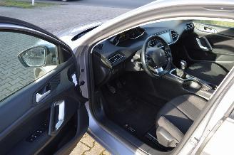 Peugeot 308 Peugeot 308 1,2 Puretech Active Navi Pdc Klima Euro 6 picture 9