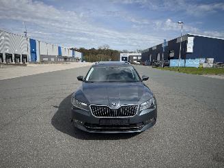 Skoda Superb 1.6 TDI KLIMA NAVI PANORAMA XENON picture 2