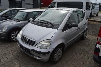 uszkodzony samochody osobowe Mercedes A-klasse A170 CDI Klima 2001/9