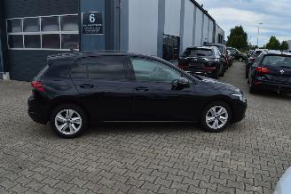 Volkswagen Golf VIII Lim. Life eTSI DSG AUTOMATIK picture 4