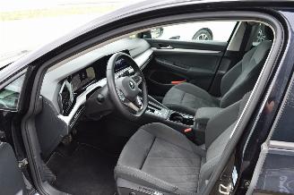 Volkswagen Golf VIII Lim. Life eTSI DSG AUTOMATIK picture 15