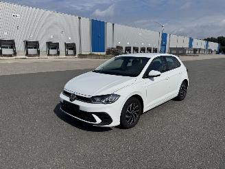 damaged passenger cars Volkswagen Polo 1.0 Life Led Klima Navi Kamera 2022/9