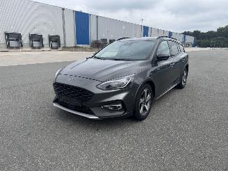 Schadeauto Ford Focus 1.0 Turnier Active x Led Klima Navi voll 2021/12