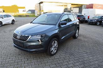 skadebil auto Skoda Karoq 2.0 TDI 4X4 Allrad 110 KW Style 2018/1