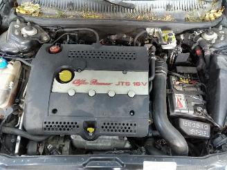 Alfa Romeo 156  picture 27