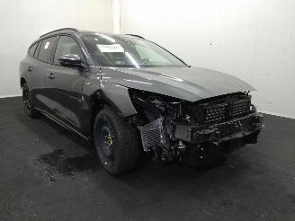 krockskadad bil auto Ford Focus  2020/1