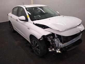 Vrakbiler auto Fiat Tipo  2016/1