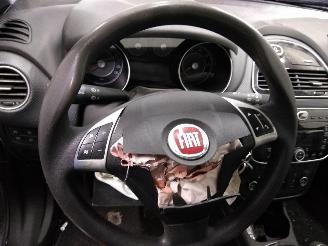 Fiat Punto Evo  picture 10