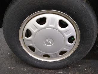 Chevrolet Spark  picture 17