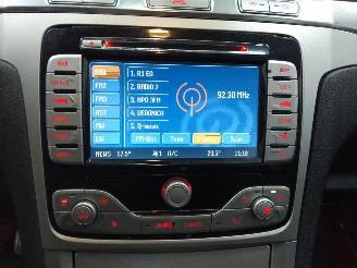Ford S-Max  picture 32