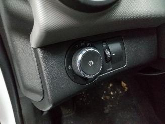 Chevrolet Aveo  picture 4