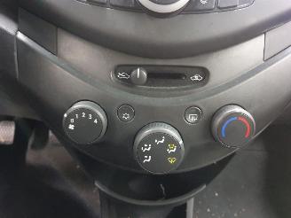 Chevrolet Spark  picture 10