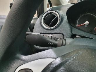 Ford Fiesta  picture 2