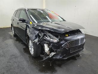 skadebil auto Ford Focus  2015/1