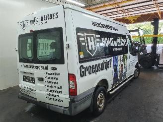 Ford Transit 300M picture 14