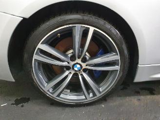 BMW 4-serie F32 440i Cent Hi Exec picture 27