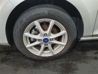 Ford Fiesta  picture 14