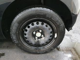 Volkswagen Up! 1.0 Easy Up BlueMotion picture 17