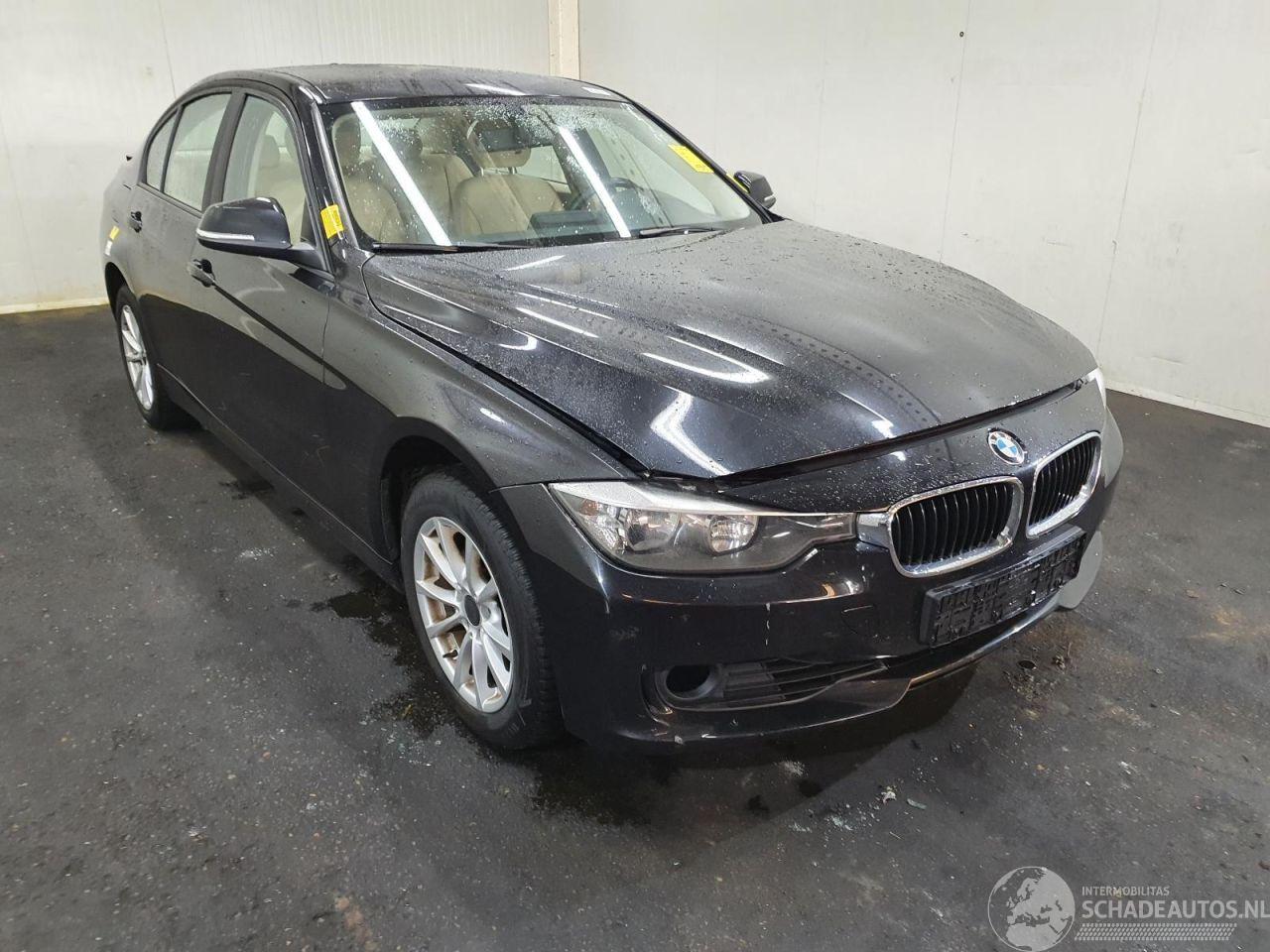 BMW 3-serie F30 320I