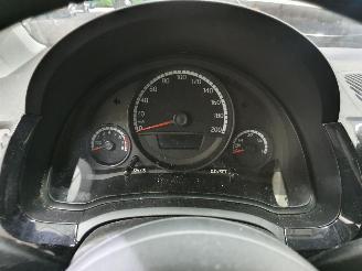 Volkswagen Up! Move picture 17