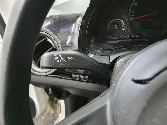 Volkswagen Up! Move picture 13