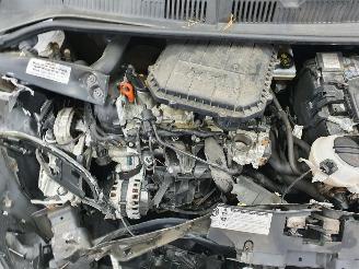 Volkswagen Up! Move picture 24