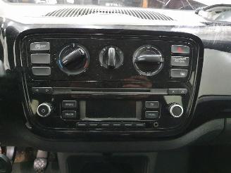 Volkswagen Up! Move picture 18