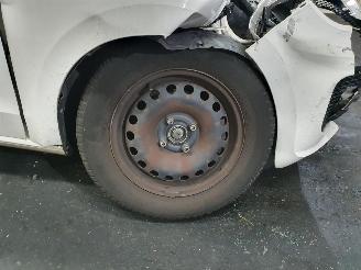 Volkswagen Up! Move picture 19