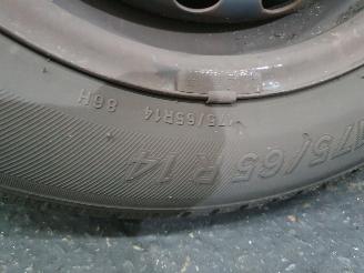 Volkswagen Up! Move picture 7