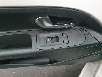 Volkswagen Up! Move picture 14