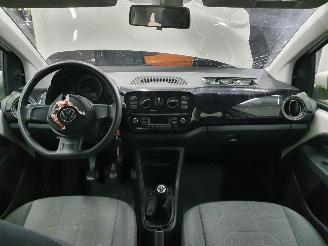 Volkswagen Up! Move picture 21