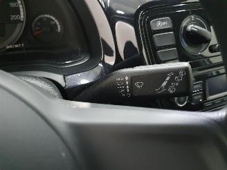 Volkswagen Up! Move BlueMotion picture 8