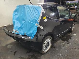 Volkswagen Up! High Up! picture 12