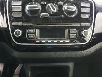 Volkswagen Up! High Up! picture 5
