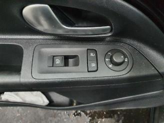 Volkswagen Up! High Up! picture 17