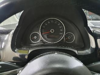 Volkswagen Up! High Up! picture 27