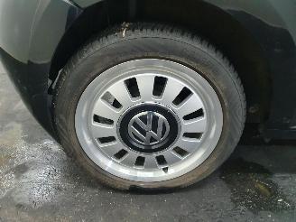 Volkswagen Up! High Up! picture 25