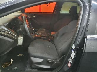 Ford Focus 2.0 TDCI Titanium picture 15
