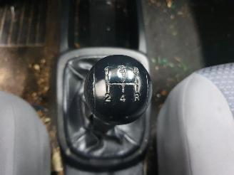 Chevrolet Kalos  picture 15