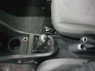 Volkswagen Up! 1.0 Take picture 12