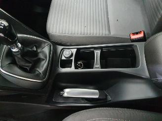 Ford C-Max 1.0 Ecoboost Titanium picture 32